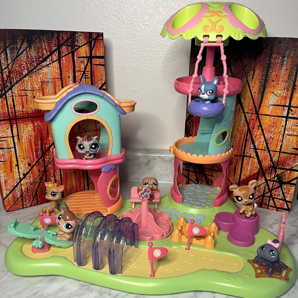 Littlest Pet Shop playset Lot